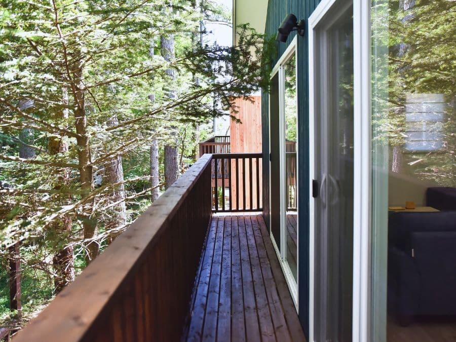 犬 ペットと宿泊できるDOG DEPT GARDEN HOTEL 軽井沢　バルコニー